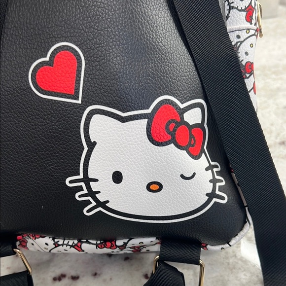 Hello Kitty White and Red Backpack - Picture 5 of 6